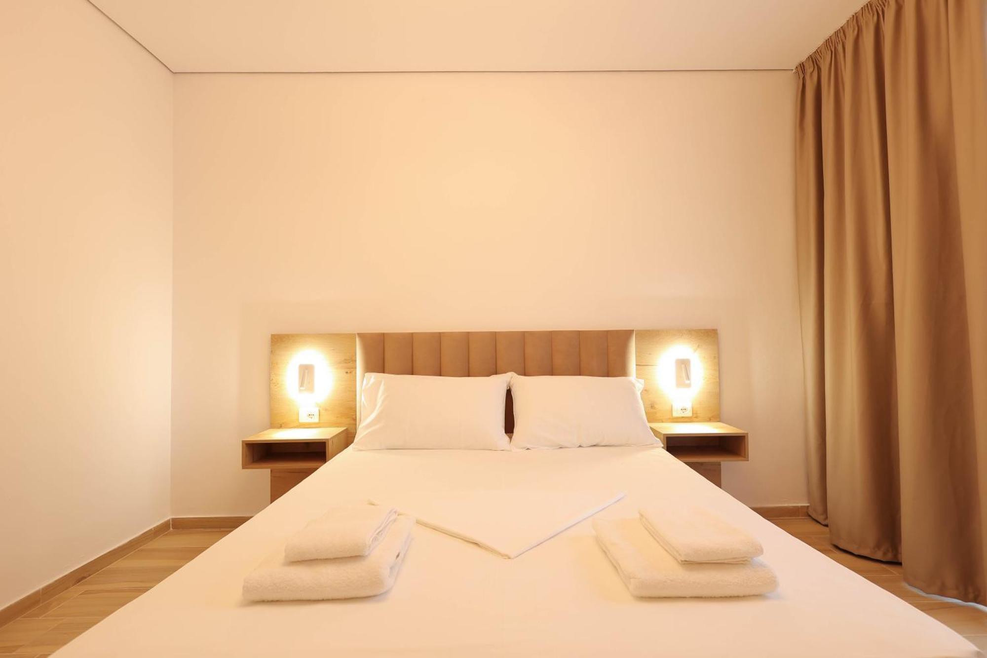 Sanpietro Vacation Rentals Plazhi San Pietro Kültér fotó