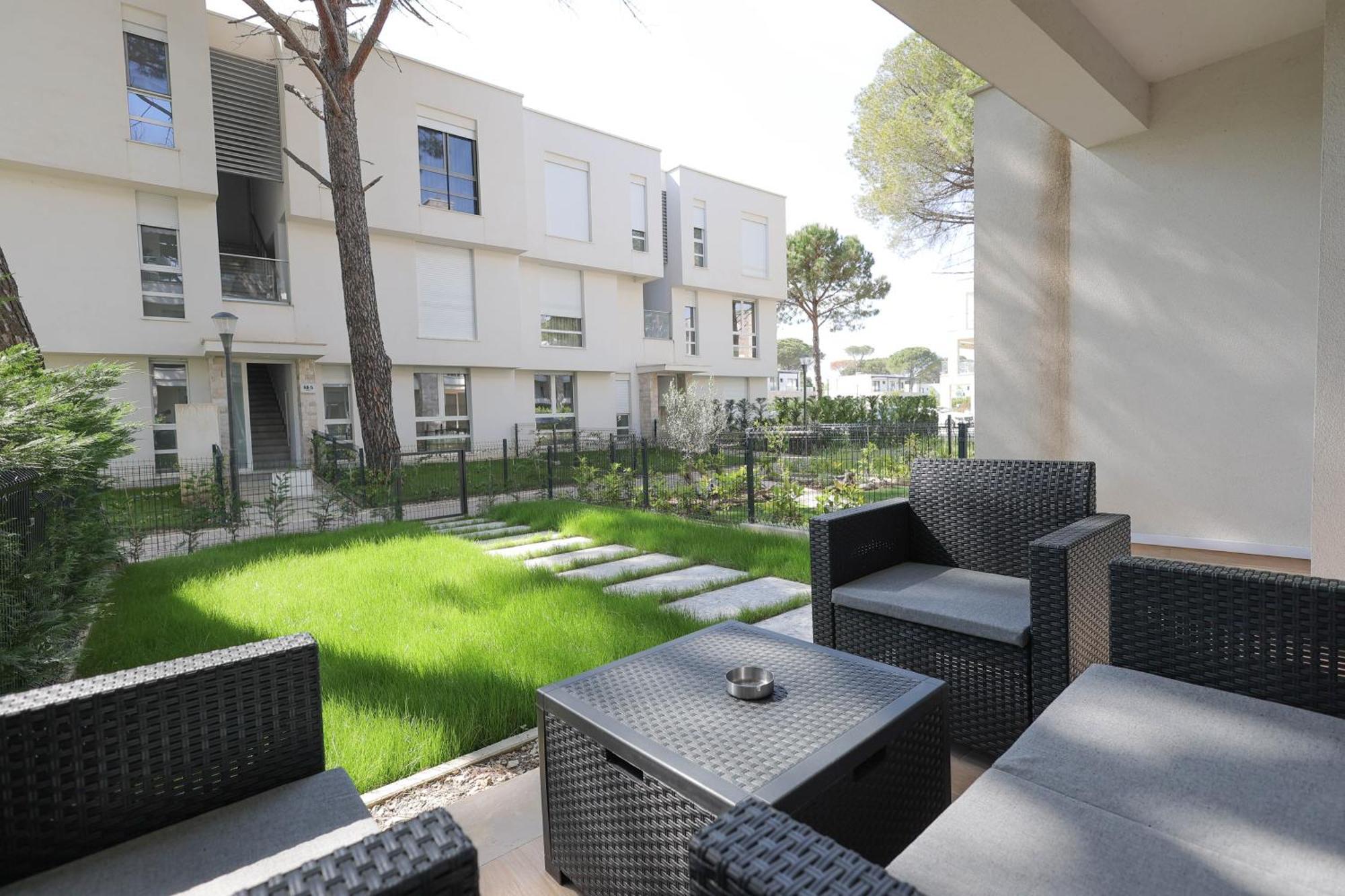 Sanpietro Vacation Rentals Plazhi San Pietro Kültér fotó