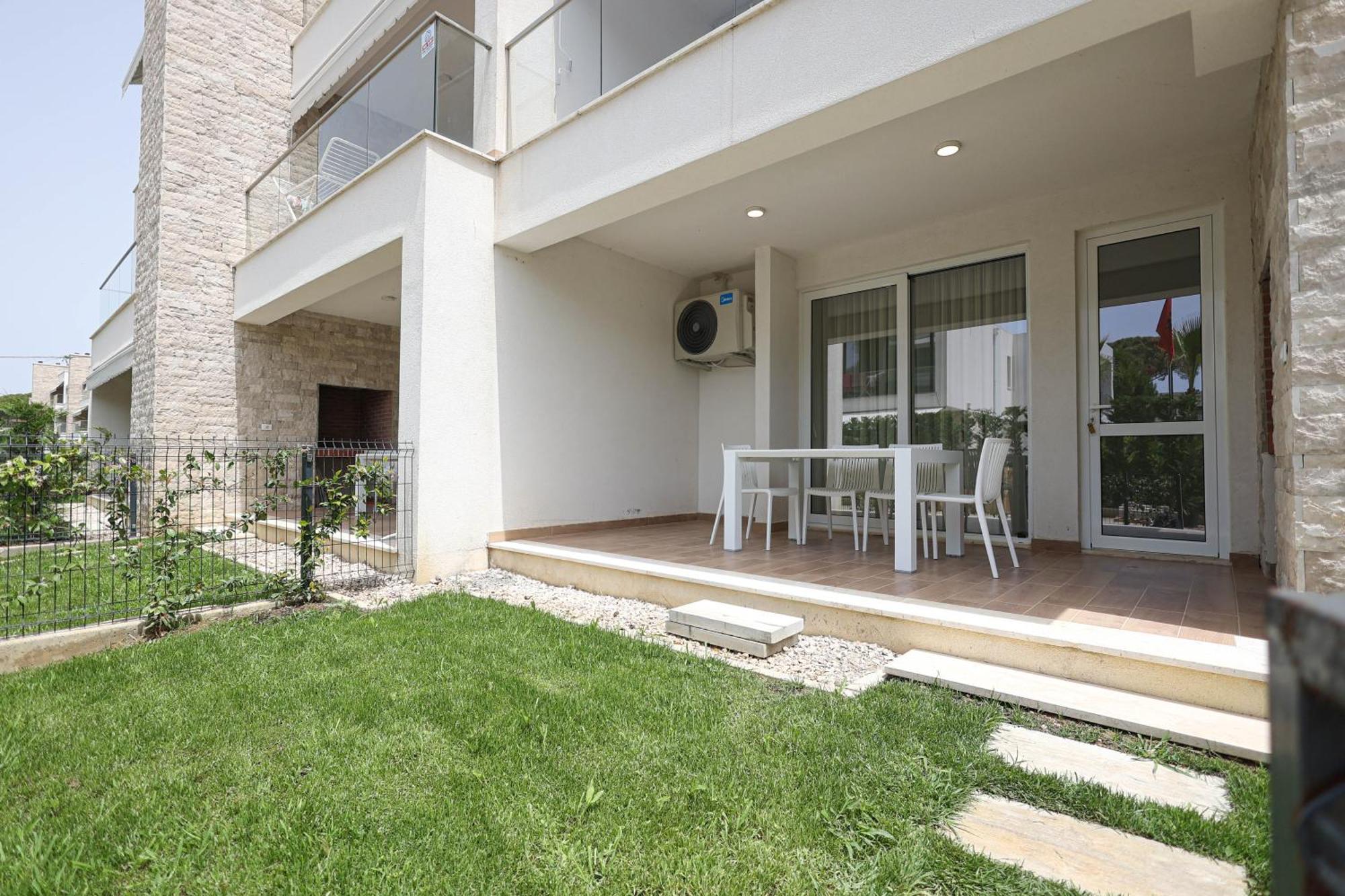 Sanpietro Vacation Rentals Plazhi San Pietro Kültér fotó