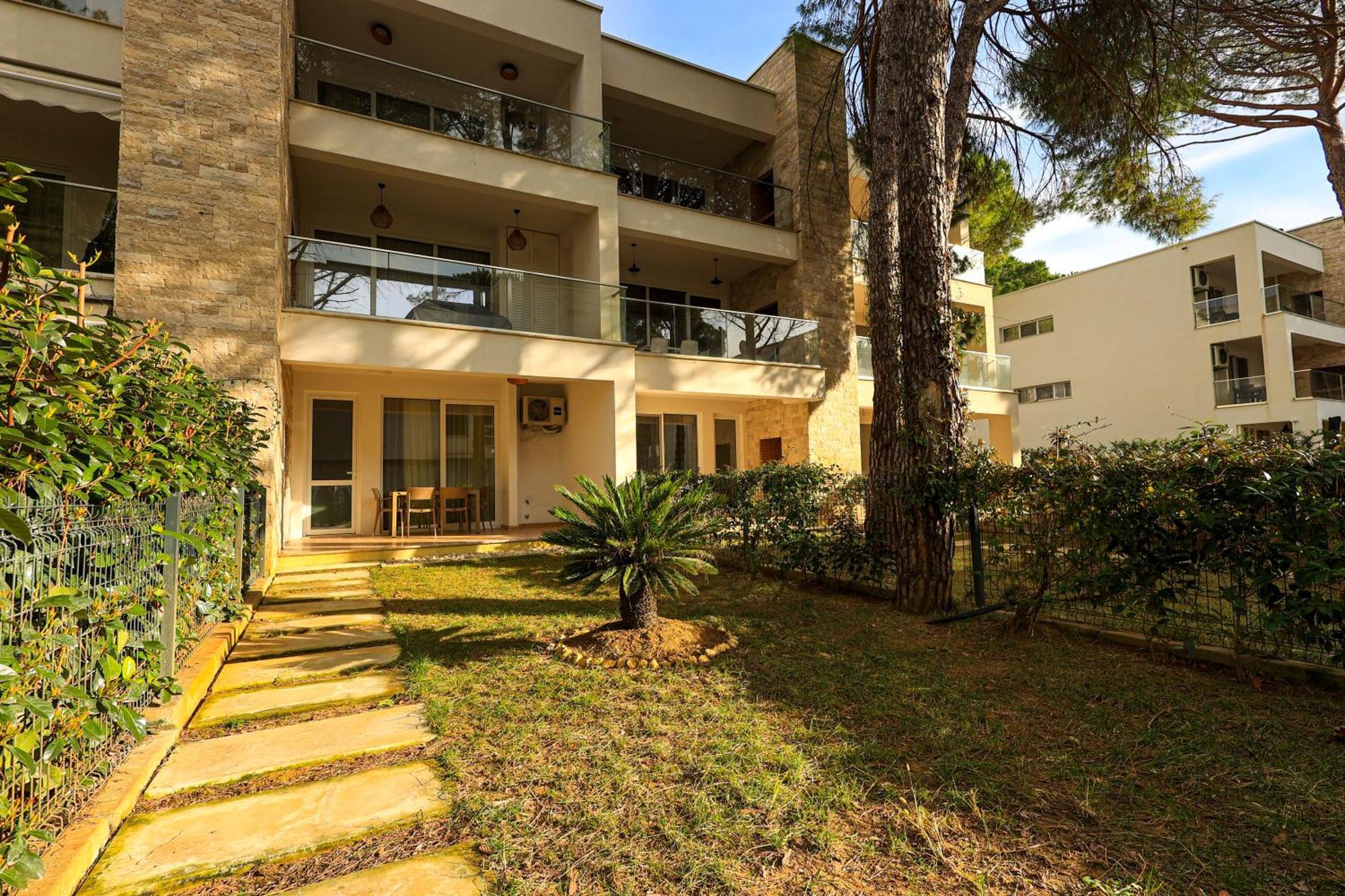 Sanpietro Vacation Rentals Plazhi San Pietro Kültér fotó
