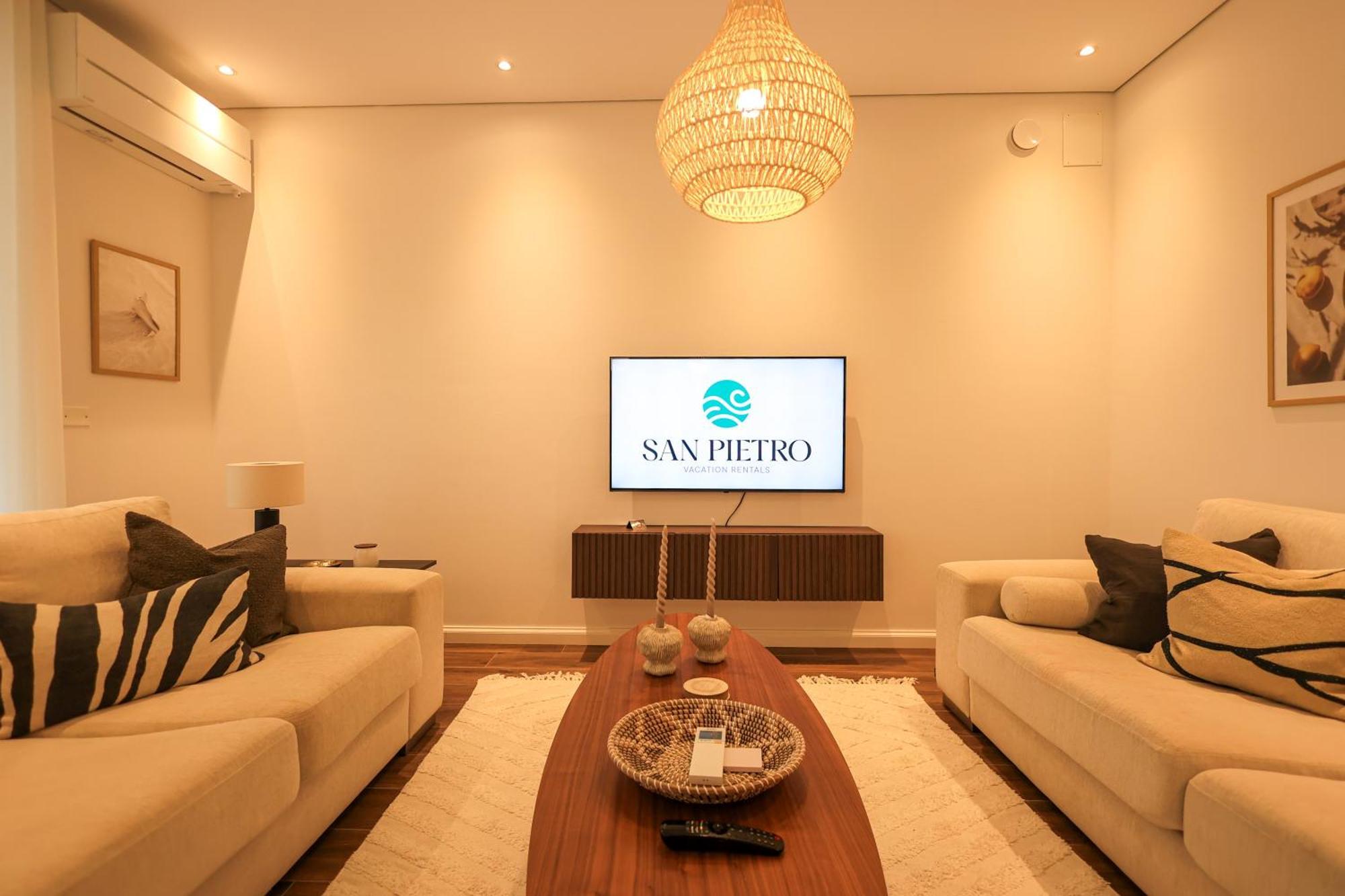 Sanpietro Vacation Rentals Plazhi San Pietro Kültér fotó