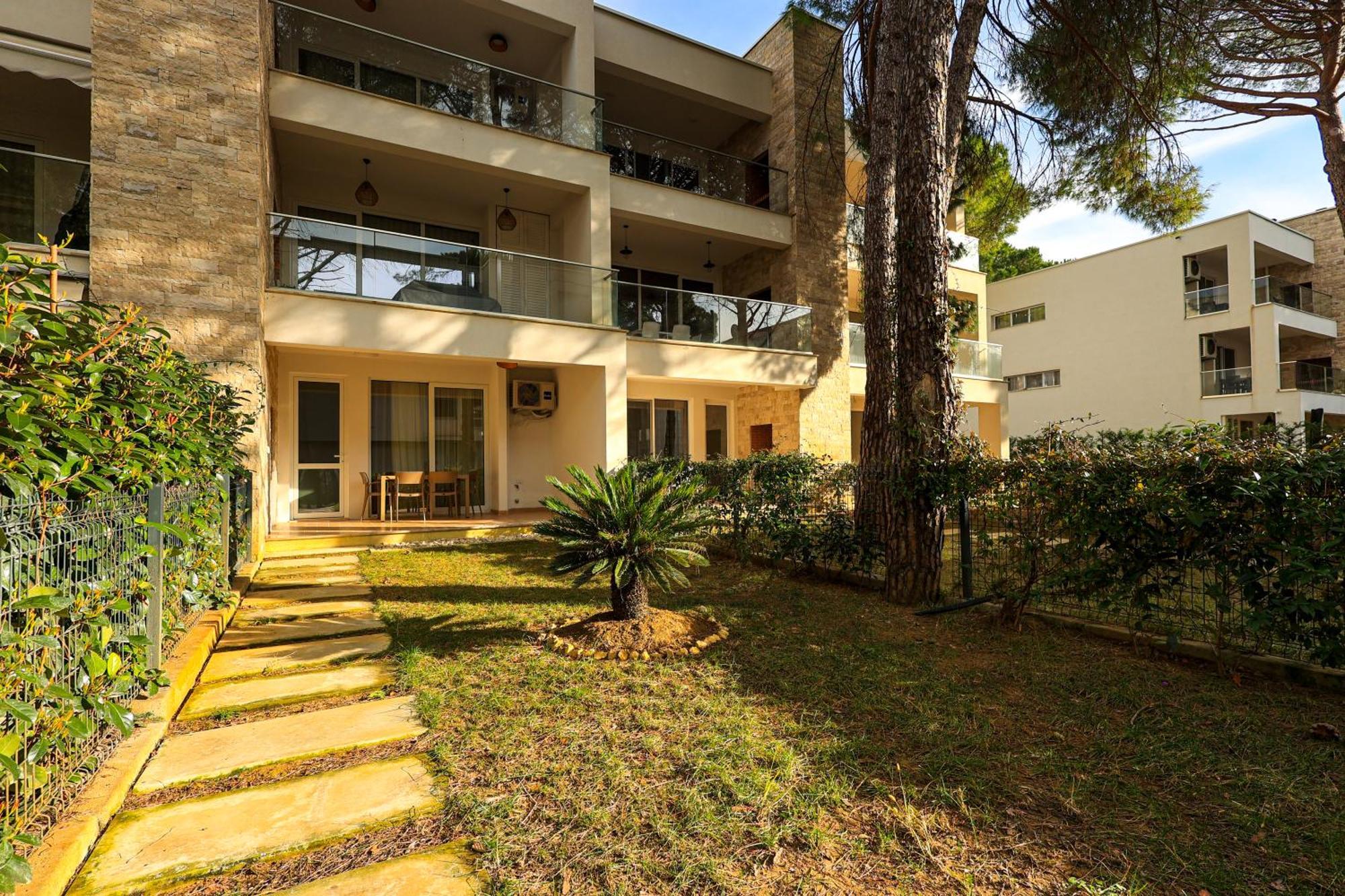 Sanpietro Vacation Rentals Plazhi San Pietro Kültér fotó